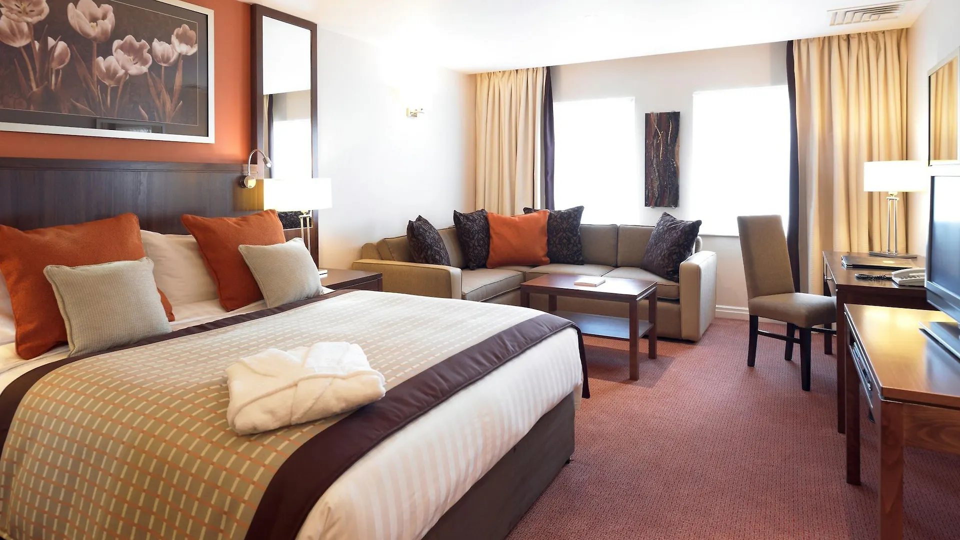 Best Western Plus Milford Hotel South Milford