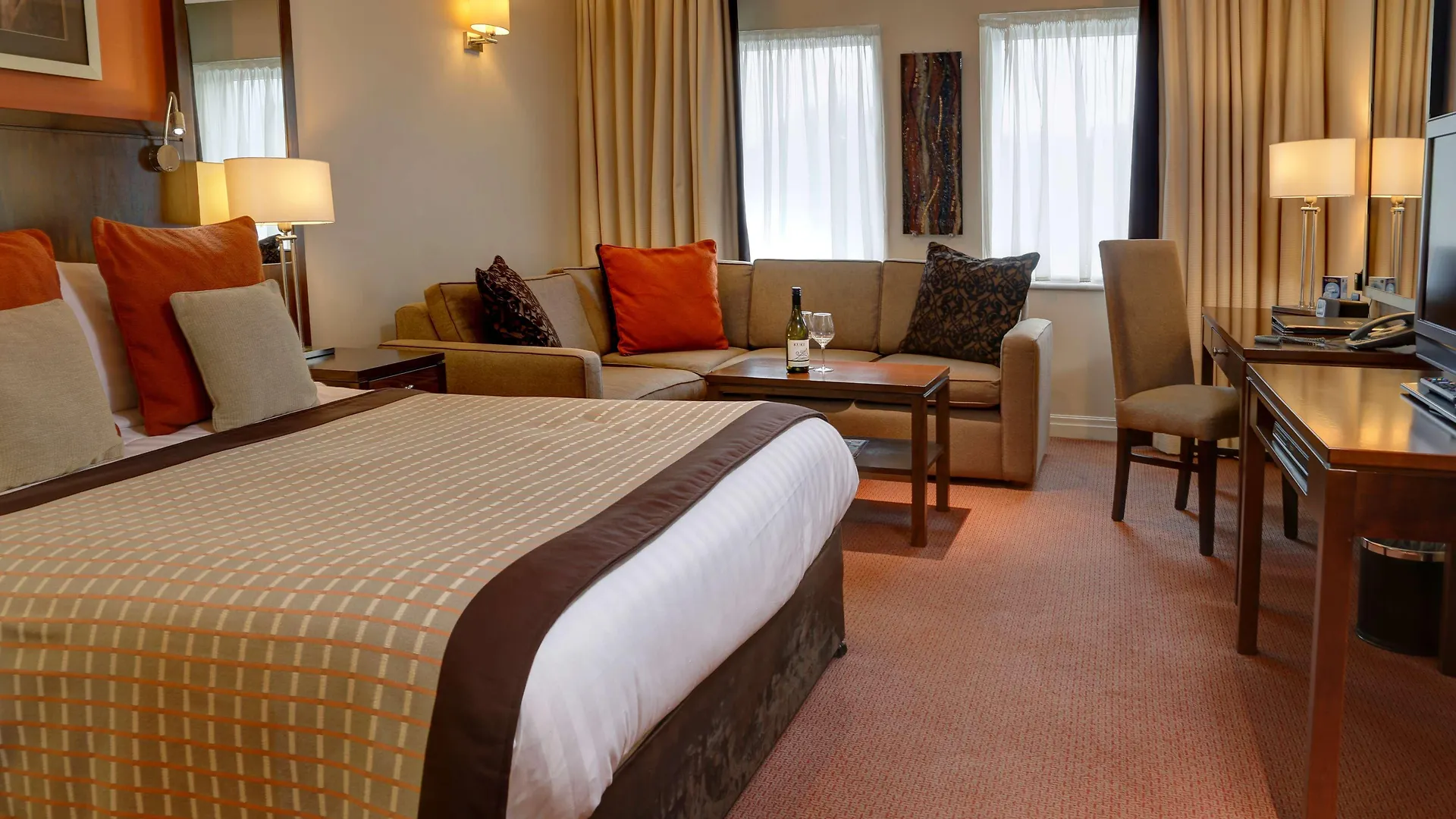 Best Western Plus Milford Hotel South Milford