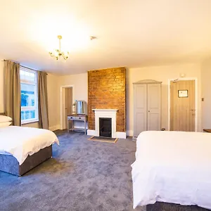 Hotel Churchill's