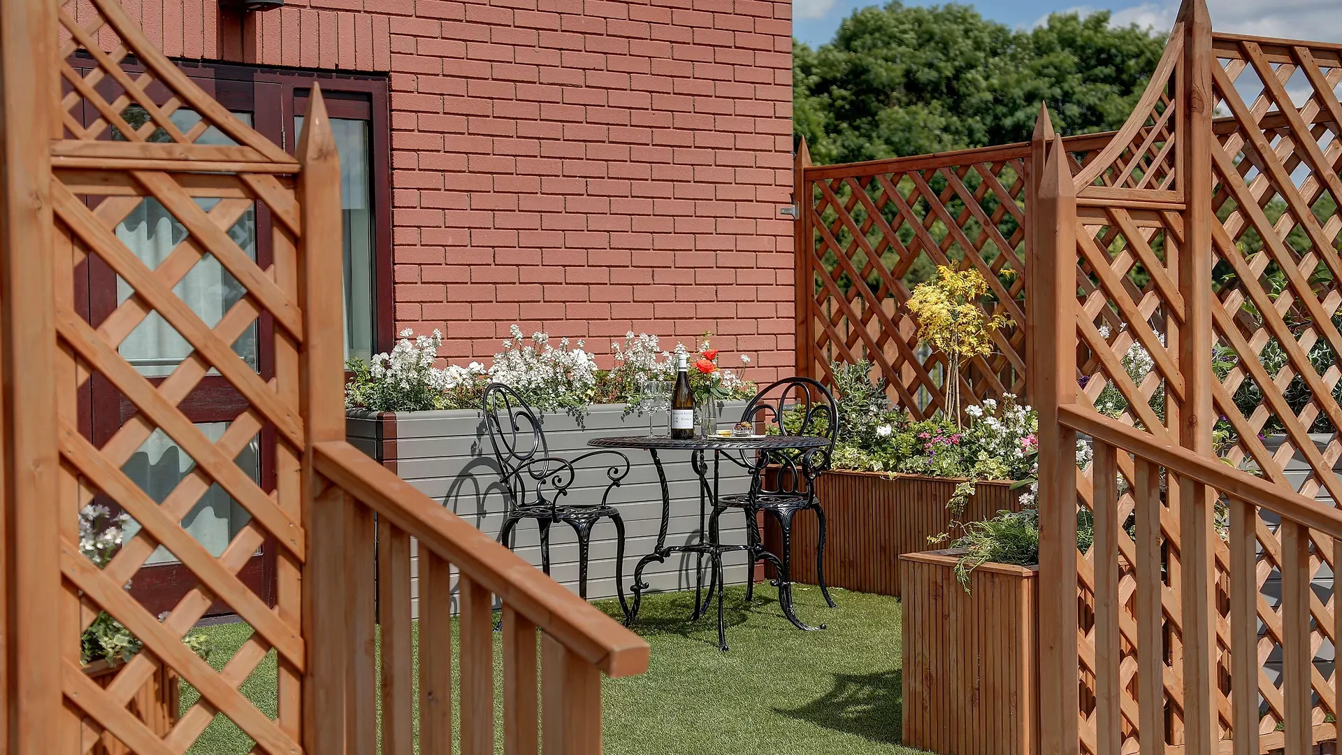 Best Western Plus Milford Hotel South Milford