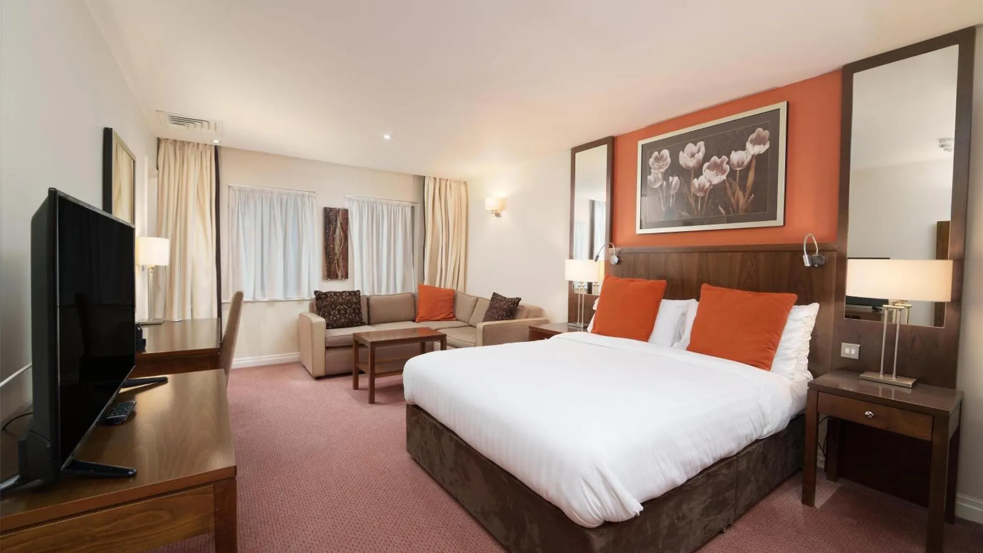 Best Western Plus Milford Hotel South Milford